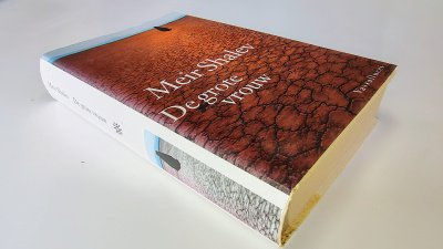 Boek met de titel: De grote vrouw