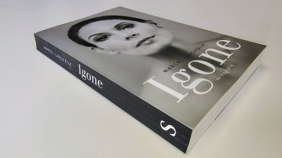 Boek met de titel: Igone. De biografie