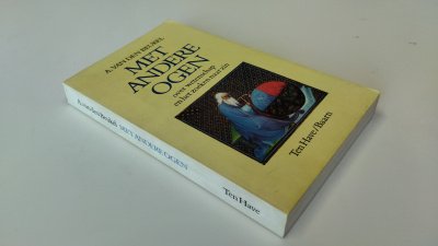 Boek met de titel: Met andere ogen