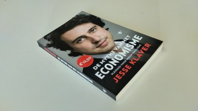 Boek met de titel: De mythe van het economisme