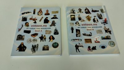Boek met de titel: entoen.nu - de canon van Nederland deel A&B
