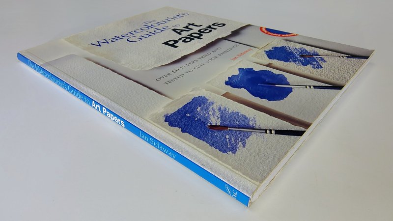 Tweedehands boek: The Watercolourist's Guide to Art Papers van auteur Ian Sidaway - Engelstalige paperback met flappen in goede staat. Achterkant kaft onderkant licht gebobbeld. Binnenwerk onbeschreven en netjes.