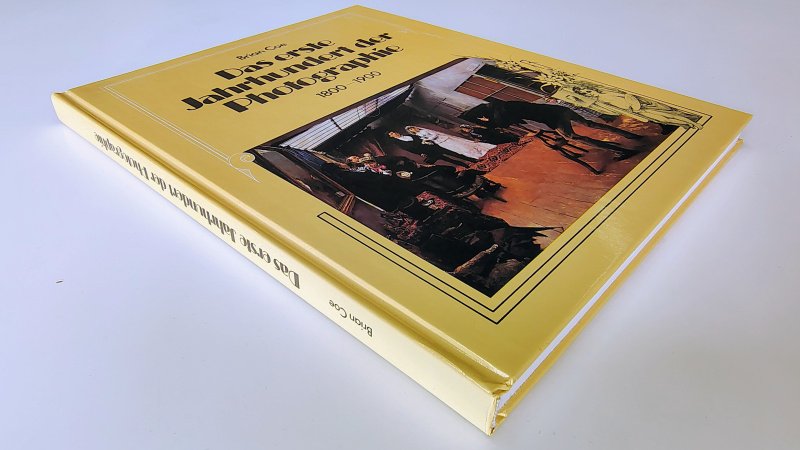 Tweedehands boek: Das erste jahrhundert der photographie 1800-1900 van auteur Brian Coe - Hardcover oogt als nieuw!