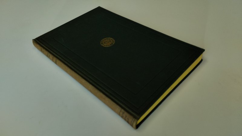 Tweedehands boek: De Iure Belli ac Pacis van auteur Hugo Grotius - In goede staat. Latijnstalige hardcover. Stevige band met lichte gebruikssporen, rug netjes. Pagina’s licht verkleurd door leeftijd maar schoon en compleet.