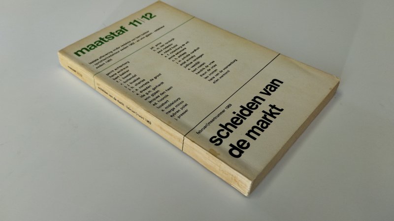 Tweedehands boek: Maatstaf 11/12 – Scheiden van de markt (februari/maartnummer 1969) van auteur Diverse auteurs - In redelijke staat. Nederlandstalige paperback (tijdschrift). Kaft en pagina’s verkleurd door ouderdom, gebruikssporen aanwezig en ex libris voorin. Compleet en goed leesbaar.