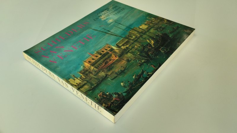 Tweedehands boek: Schilders van Venetië van auteur Bernard Aikema - In redelijke tot goede staat. Nederlandstalige paperback. Lichte gebruikssporen aan de kaft, pagina’s netjes en compleet.De snede heeft wat ouderdomsvlekjes. Ex-Libris voorin
