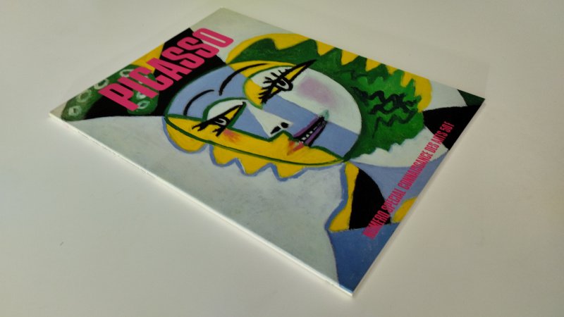 Tweedehands boek: Picasso van auteur Diverse auteurs - In goede staat. Franstalige paperback. Lichte gebruikssporen aan kaft. Pagina’s schoon en netjes. Ex-Libris Reliefstempel voorin.