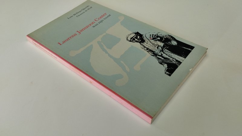 Tweedehands boek: Laurens Janszoon Coster was zijn naam van auteur Lotte Hellinga-Querido - In goede staat. Nederlandstalige paperback. Kaft lichte gebruikssporen en licht verkleurd, pagina's netjes.