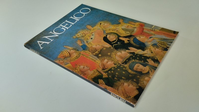 Tweedehands boek: Angelico van auteur John Pope Hennessy - In goede staat. Engelstalige paperback. Kaft heeft lichte gebruikssporen langs de randen. Pagina’s zien iets verkleurd, maar netjes en schoon. Ex Libris relief stempel voorin