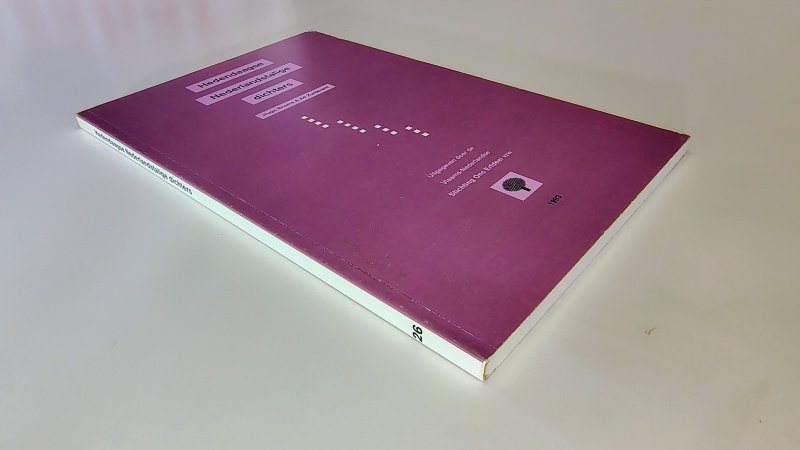 Boek met de titel: Hedendaagse Nederlandstalige dichters
