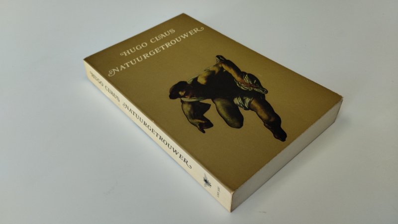 Tweedehands boek: Natuurgetrouwer (literaire reuzenpocket nr. 320) van auteur Hugo Claus - In goede staat. Nederlandstalige paperback. Kaft heeft lichte gebruikssporen en minimale slijtage aan de randen. Pagina’s netjes en licht verkleurd door ouderdom. Tweede druk uit 1969. Ex Libris relief stempel voorin.