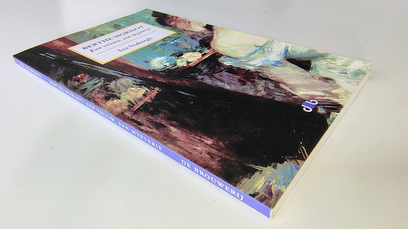 Tweedehands boek: Berthe Morisot. Een vrouw, een mysterie van auteur Ina Stabergh - Paperback in zeer goede staat. Lichte gebruikerssporen puntjes kaft. Binnenwerk onbeschreven en netjes.