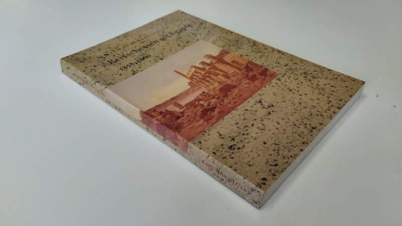 Tweedehands boek: Reisschetsen uit Egypte, 1858-1860 van auteur Willem de Famars Testas - In goede staat. Nederlandstalige softcover. Zowel kaft als pagina's licht verkleurd. Ex libris relief stempel voorin. pagina's netjes en onbeschreven.