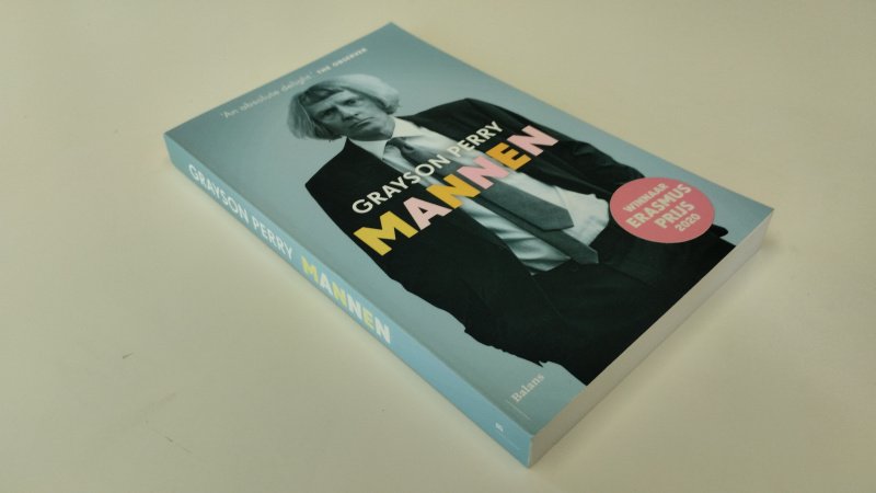 Tweedehands boek: Mannen van auteur Grayson Perry - In goede staat. Nederlandstalige softcover. Pagina's netjes en onbeschreven.