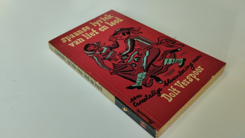 Tweedehands boek: Spaanse lyriek van lief en leed van auteur Dolf Verspoor - In goede staat. Nederlandstalige paperback. Kaft vertoont lichte gebruikssporen en lichte verkleuring passend bij de leeftijd. Pagina's zijn licht vergeeld door ouderdom. Boekblok stevig en compleet