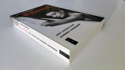 Boek met de titel: Bekoorlijk