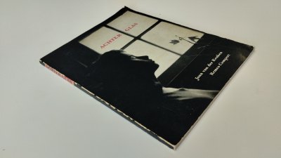 Boek met de titel: Achter glas