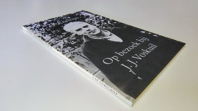 Boek met de titel: Op bezoek bij J.J. Voskuil