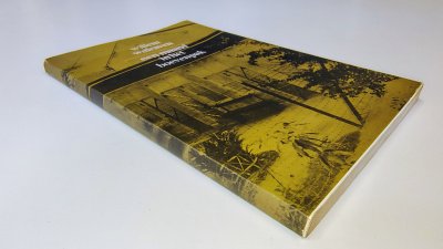 Boek met de titel: Een maand in het boevenpak
