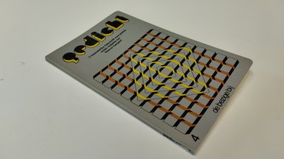 Boek met de titel: Gedicht 4