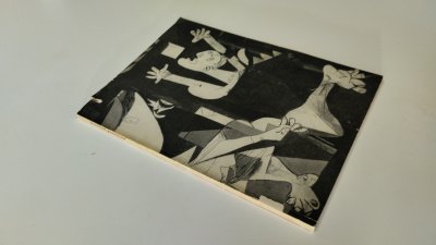 Boek met de titel: Picasso: Guernica