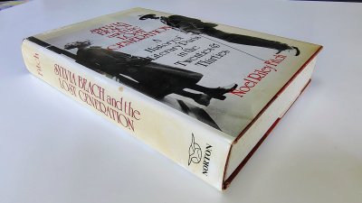 Boek met de titel: Sylvia Beach and the Lost Generation