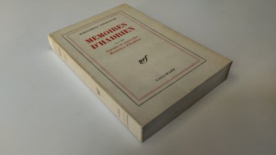 Boek met de titel: Memoires D'Hadrien