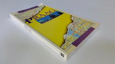 Boek met de titel: Elmar Stedengidsen Praag