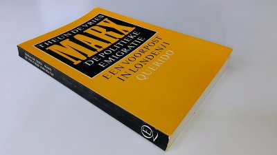 Boek met de titel: Marx, de politieke emigratie