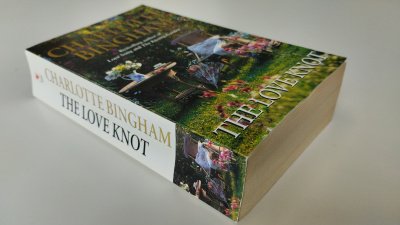 Boek met de titel: The Love Knot
