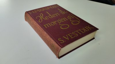 Boek met de titel: Heden ik, morgen gij