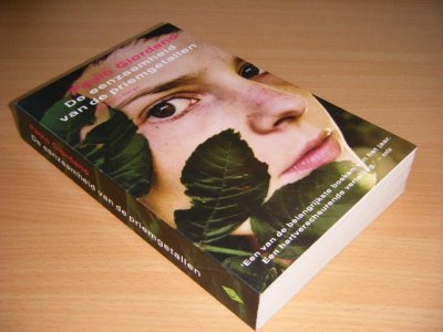 Boek met de titel: De eenzaamheid van de priemgetallen