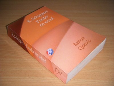 Boek met de titel: Poeder en wind