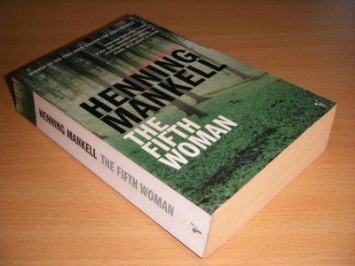 Boek met de titel: The Fifth Woman