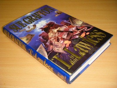 Tweedehands boek: L is for Lawless van auteur Sue Grafton - Hardcover with dustjacket, in good condition. 