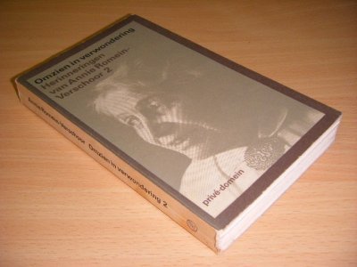 Boek met de titel: Omzien in verwondering [PRIVE-DOMEIN nr. 17]