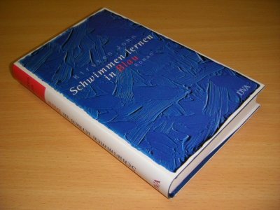 Boek met de titel: Schwimmen lernen in Blau