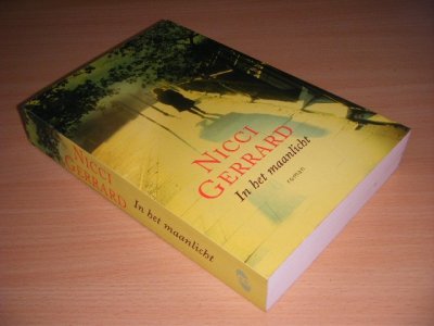 Boek met de titel: In het maanlicht