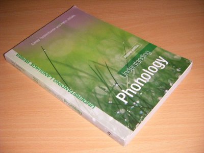 Boek met de titel: Understanding Phonology