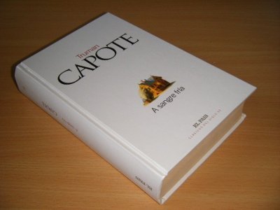 Boek met de titel: A sangre fría