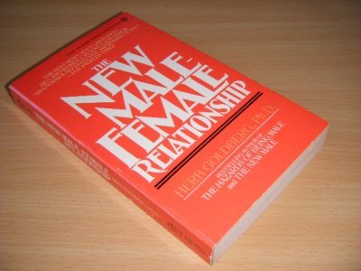 Tweedehands boek: The New Male-Female Relationship van auteur Herb Goldberg - Pocket, in good condition.