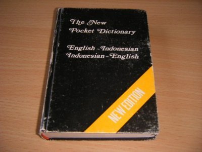 Boek met de titel: The New Pocket Dictionary