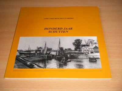 Boek met de titel: Honderd jaar schutten