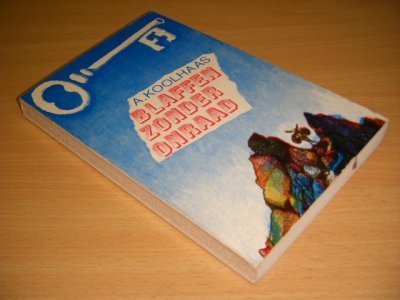 Tweedehands boek: Blaffen zonder onraad van auteur A. Koolhaas - Paperback, met leesvouwen, verkleurde rug, in redelijke staat.
