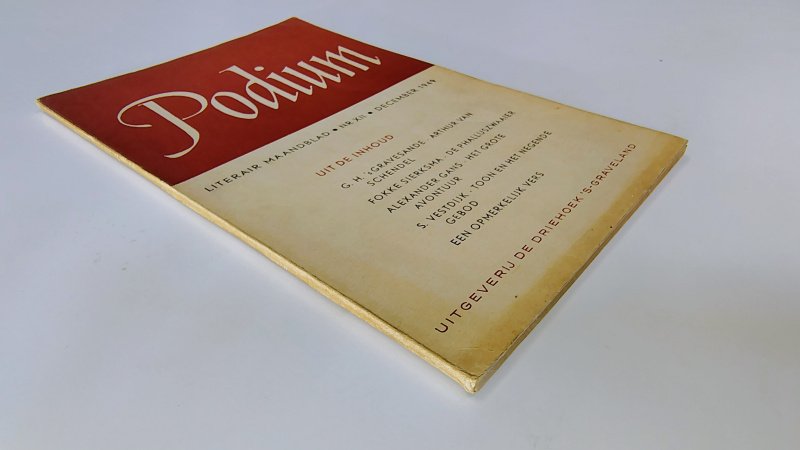 Tweedehands boek: Podium - Literair Maandblad -december 1949 - Jaargang 5 Nr 12 van auteur redactie: Fokke Sierksma en Paul Rodenko - Paperback met verkleurde kaft, lichte slijtage langs de randen kaft en rug. Binnenwerk onbeschreven en netjes. Binding niet los maar wel fragiel.