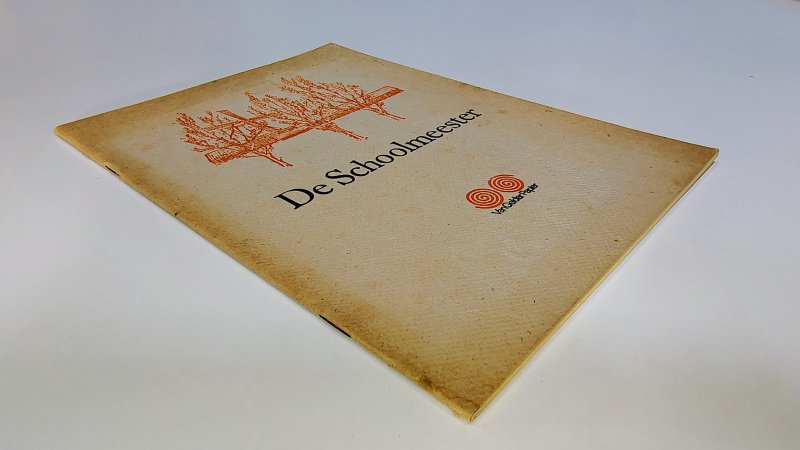 Tweedehands boek: Papiermolen: De Schoolmeester in Westzaan van auteur C. Pels en H. Voorn - Paperback geniet. Kaft verkleurd en roestvlekken. Het binnenwerk oogt als nieuw, onbeschreven en keurig netjes.