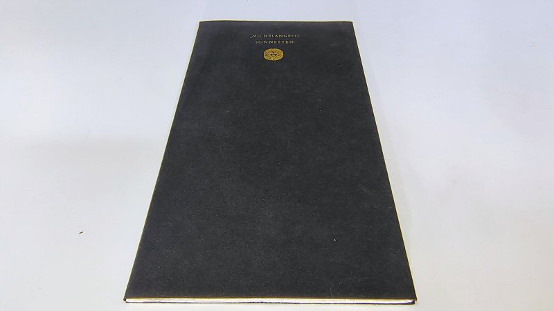 Tweedehands boek: Michelangelo – Sonnetten van auteur Vertaald door Frans van Dooren - Gelimiteerde bibliofiele editie. Binnenwerk als nieuw. Kaft vertoont minimale randbeschadiging. Oplage van 50, dit is nr. 40