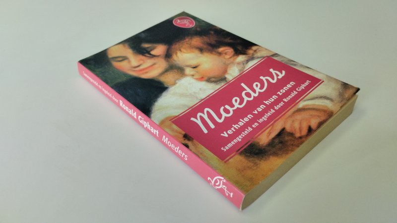 Boek met de titel: Moeders