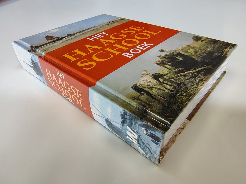Tweedehands boek: Het Haagse School boek van auteur John Sillevis, Anne Tabak - Hardcover, oogt als nieuw! Ex-libris reliëf stempeltje, lichte verkleuring witte bladzijdes voorin, verder onbeschreven en netjes.