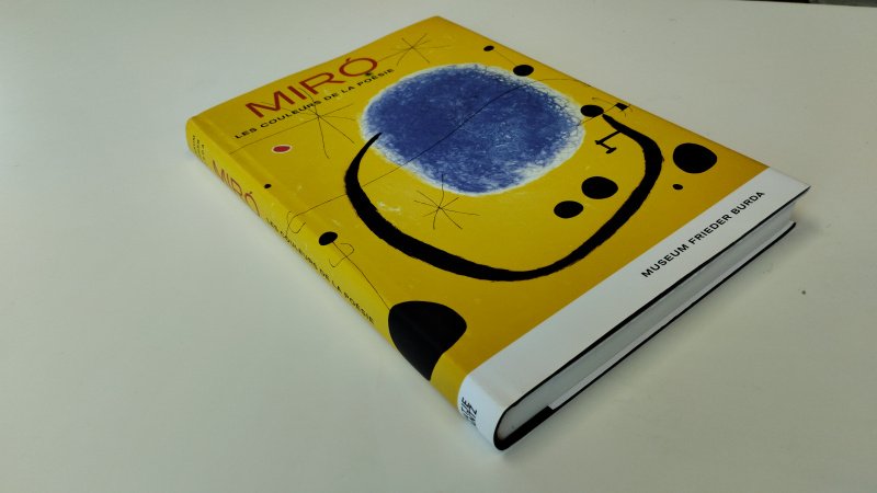 Tweedehands boek: Miró van auteur Joan Miró - In goede staat. Franstalige hardcover met stofomslag. Kaft en pagina's verkeren in nette staat. Wit van de pagina's licht verkleurd. Binding stevig en compleet. Ex Libris reliefstempel voorin,